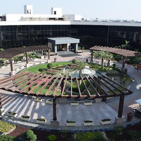 Hotel Defence Raya Golf & Country Club Lahore Exterior foto