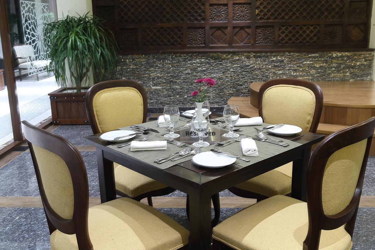 Hotel Defence Raya Golf & Country Club Lahore Exterior foto