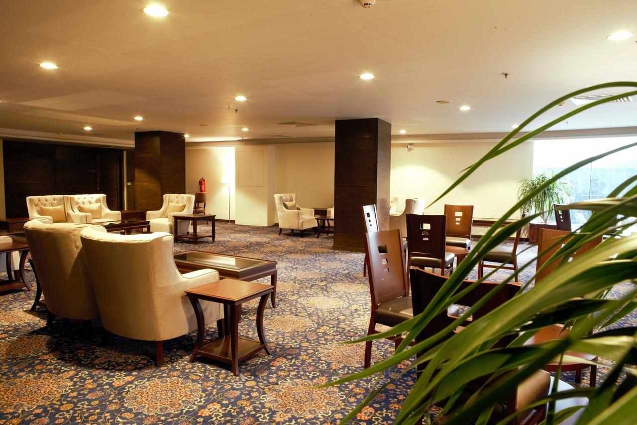 Hotel Defence Raya Golf & Country Club Lahore Exterior foto